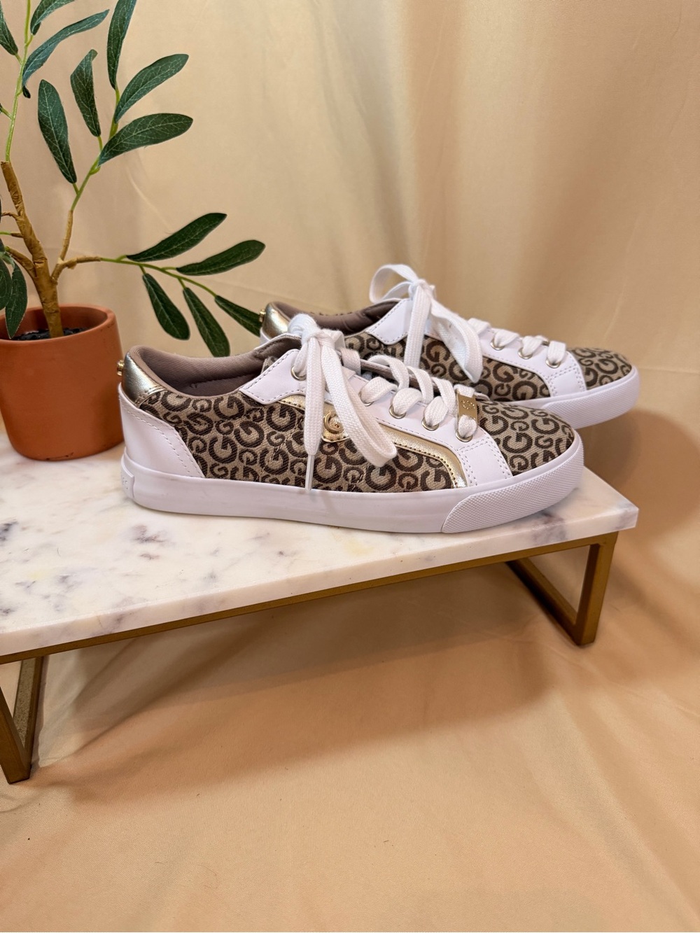 GuessCasual Monogram Lace-Up Sneakers - White & Brown